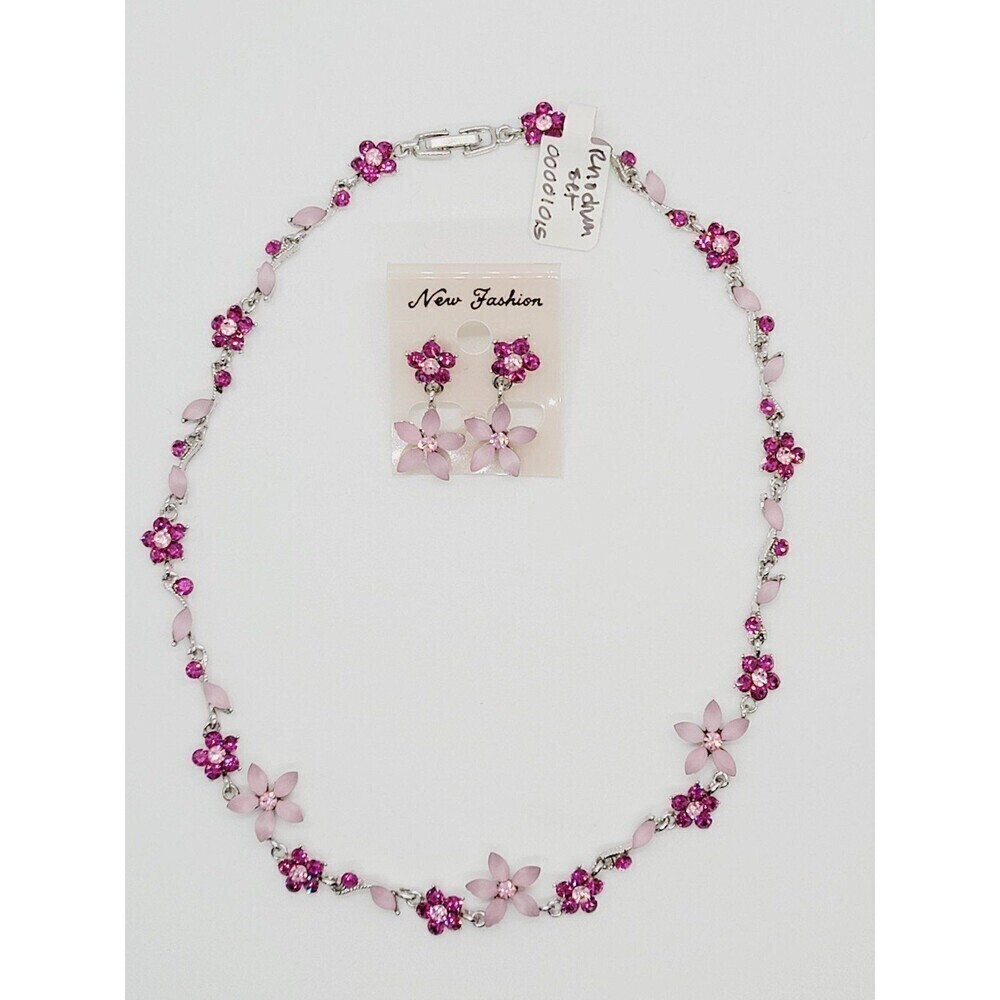 NWT Rhodium plated Cubic Zirconia necklace and earrings set